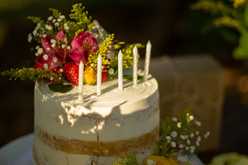 Bolo de aniversário, Birthday Cake