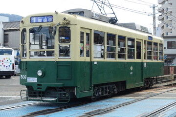 Fototapeta na wymiar 長崎市内を走る路面電車