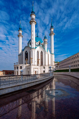 Fototapeta na wymiar Kul Sharif Mosque in the Kazan Kremlin on a sunny spring morning with clouds, Kazan, Tatarstan, Russia.