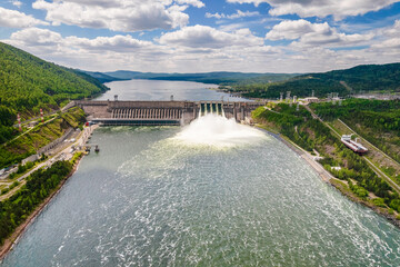  hydroelectric dam on the river,