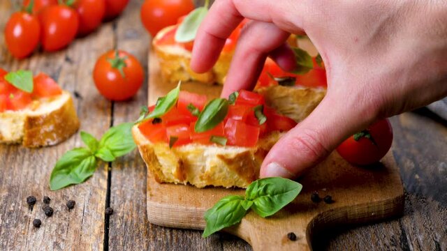 bruschetta with tomato and basil
