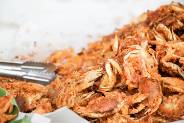 fried soft shell crab with crispy flour