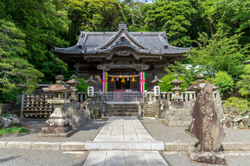 Fototapeta premium 白濱神社の拝殿の正面【白浜海岸】／静岡県下田市