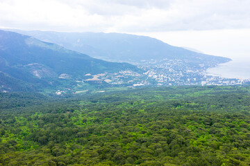 Fototapeta premium The mount Ai-Petri on a sunny day.