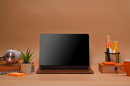 Computer Orange Background Images – Browse 328,352 Stock Photos ...