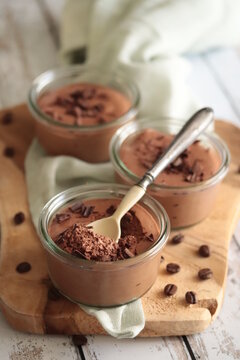 mousse au chocolat et au caf&eacute; vegan