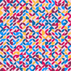 Patrón geométrico de formas coloridas sobre fondo en tonos claros