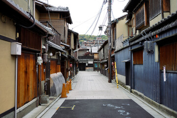 Fototapeta na wymiar Hanamikoji Street in Kyoto.