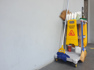 The warning signs cleaning in process.