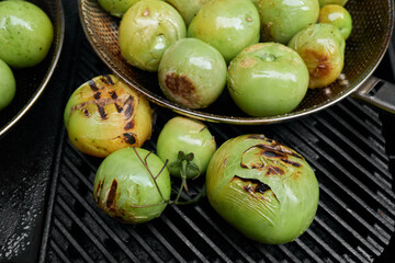 Green tomatoes with chragril pattern