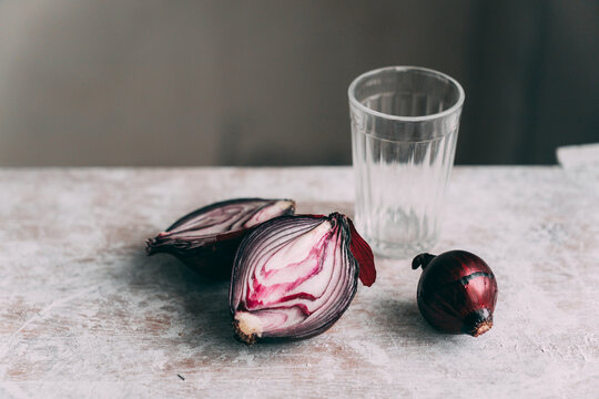 Still life with onions.