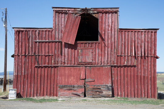 Old red barn
