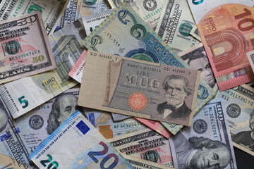 Paper money of various countries