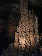 Fototapeta na wymiar Blanchard Caverns in the Ouachita Mountains of Arkansas. Cave formations, stalactites, stalagmites, and cavescapes of the subterranean ecosystem