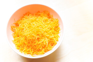 千切りのニンジン