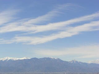 青空にかかる雲