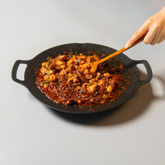 매콤하고 달콤하고 맛있는 낙지, 곱창, 새우 전골