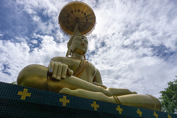 buddha statue