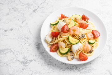 シーフードと夏野菜の冷製パスタ