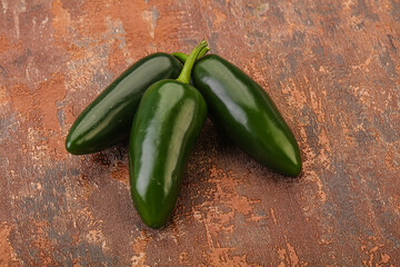 Green raw jalapeno peper heap