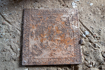 metal plate with a pattern