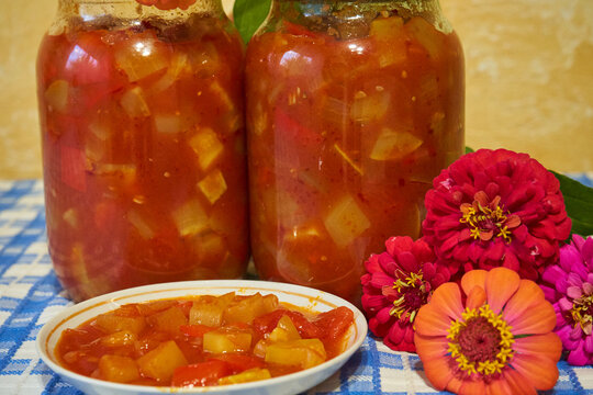 dish lecho,canning lecho dishes in jars for the winter