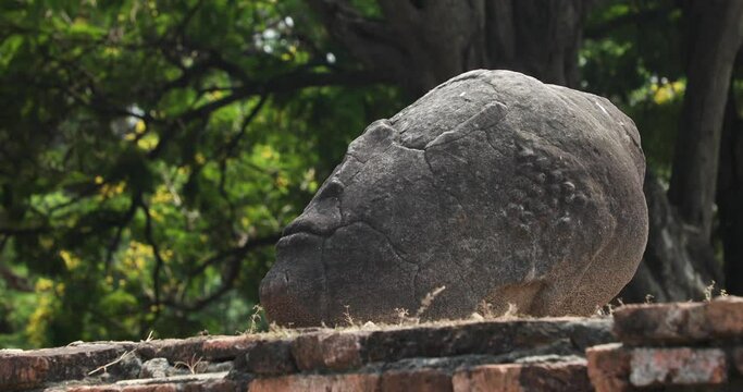 Ruins of Buddha images in Phra Nakhon Si Ayutthaya Historical Park