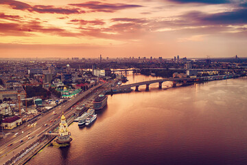 Naklejka premium Sunset over Dnipro