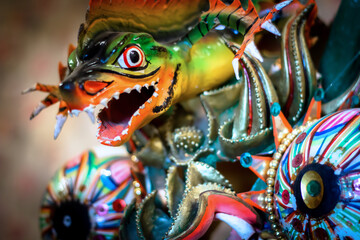 Mascara típica del baile de la diablada, es parte del folklore en Bolivia en Carnaval. Realizados...