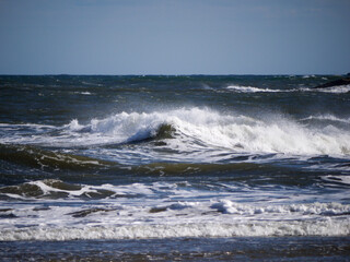 wave breaking on the rocks
