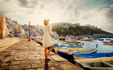 Photo sur Plexiglas Naples Italian summer fashion - happy girl in a white lacy dress