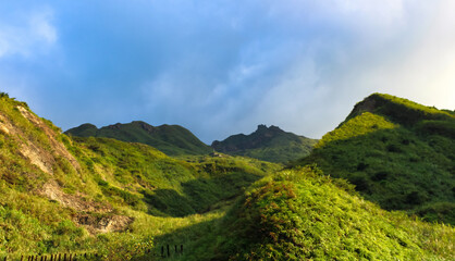 Obraz premium Meadow Teapot mountain peak, Taiwan.