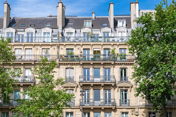 Paris, beautiful building, boulevard Beaumarchais in the 11e arrondissement
 - obrazy, fototapety, plakaty