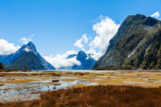 New Zealand, South Island, Milford Sound, Cloud covered mountain landscape