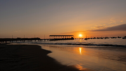 Sunset atardecer en el norte del Perú Piura