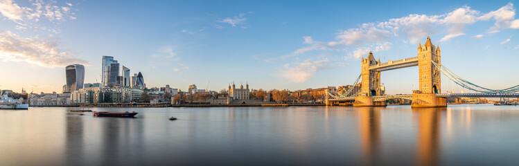 Fototapeta na wymiar Long exposure panorama of Tower Bridge in London. England