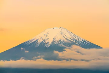 Papier Peint photo Mont Fuji Mount Fuji at sunset in Japan