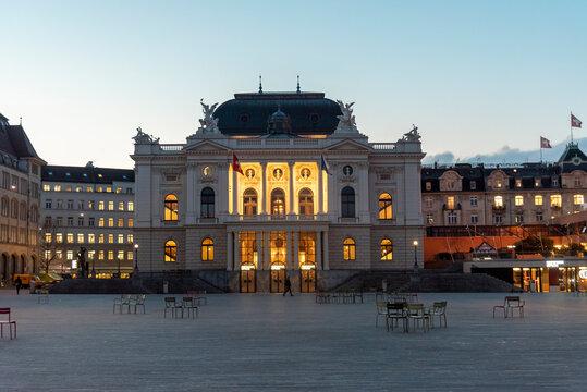The opera house in Zurich, early morning view during winter