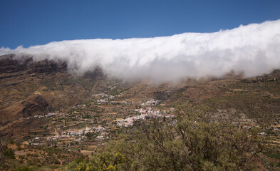 Fototapeta na wymiar Gran Canaria, landscape of the central part of the island, Las Cumbres, ie The Summits, hiking route Tejeda - Roque Bentayga 