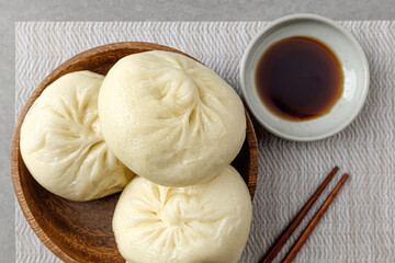 Flour-wrapped steamed dish with meat and vegetables