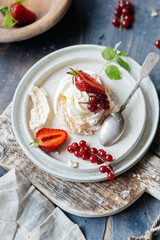 Dessert meringue with berries
