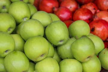 green apples in the market