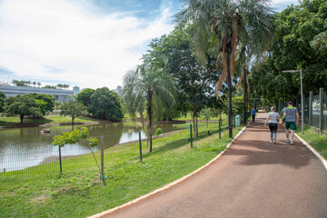 Obraz premium Pista de Caminhada no Parque das Artes em Ribeirão Preto 