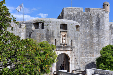 Fototapeta premium THE CITY OF DUBROVNIK IN THE ADRIATIC SEA IN CROATIA