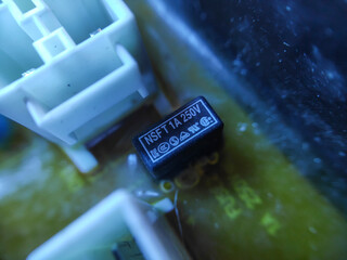 The black square of Slow breaking current fuses 
