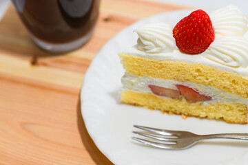 コーヒーとイチゴショートケーキ
