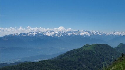 Fototapeta premium alpes enneigées à partir du massif des Bauges, Mont Colombier