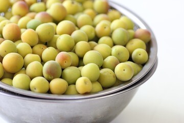 ボウルに入った小梅