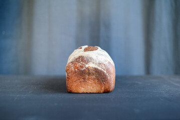 Home baking whole bread is good for health.