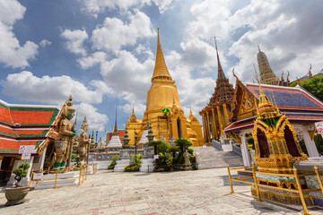 Fototapeta premium Temple of the Emerald Buddha or Wat Phra Kaew temple, Bangkok